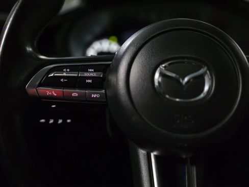 Used 2021 MAZDA MAZDA3 s image 19