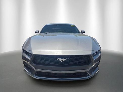 Used 2024 Ford Mustang Coupe RWD image 6
