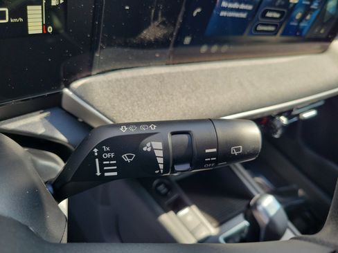 New 2026 Nissan Kicks S image 25