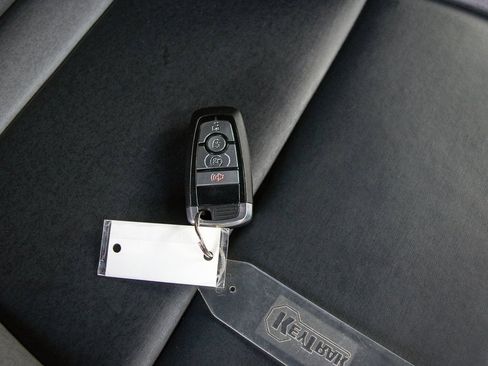 Used 2022 Ford Bronco Black Diamond image 41