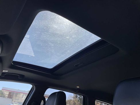 Used 2018 Jeep Grand Cherokee Limited image 11