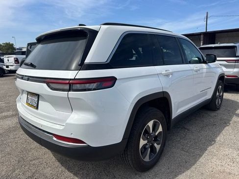 Used 2024 Jeep Grand Cherokee Limited 4xe AWD/4WD image 5