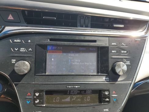 Used 2014 Toyota Avalon XLE Premium FWD image 19