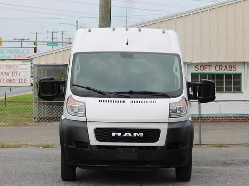 Used 2021 RAM ProMaster 2500 FWD image 2