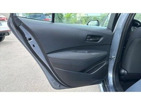 Used 2024 Toyota Corolla LE FWD image 33