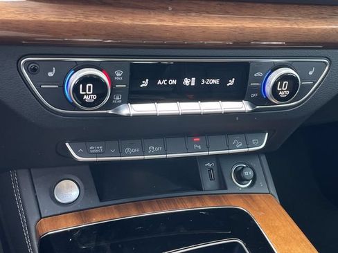 Used 2023 Audi Q5 2.0T Premium Plus AWD/4WD image 19