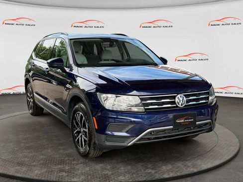 Used 2021 Volkswagen Tiguan SE w/ Panoramic Sunroof Package AWD/4WD image 5