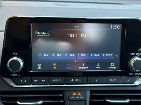 Used 2024 Nissan Altima 2.5 S FWD image 26