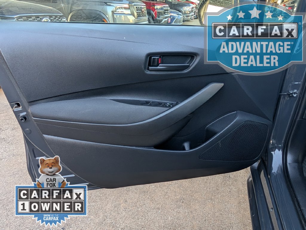 Used 2025 Toyota Corolla LE FWD image 14