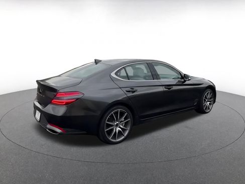 Used 2025 Genesis G70 2.5T image 15