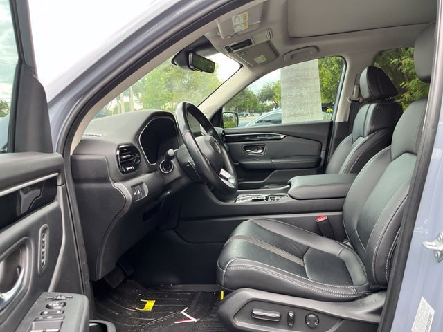 Used 2023 Honda Pilot Touring image 5