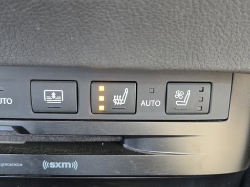 Used 2021 Lexus ES 300h Ultra Luxury w/ Accessory Package 2 image 22