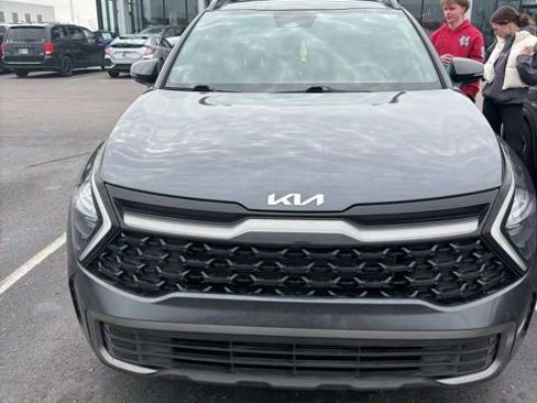 Certified 2023 Kia Sportage X-Line w/ X-Line Premium Package image 3