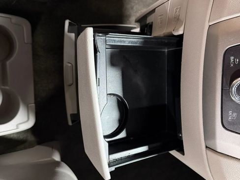 Used 2016 Honda Odyssey LX image 40