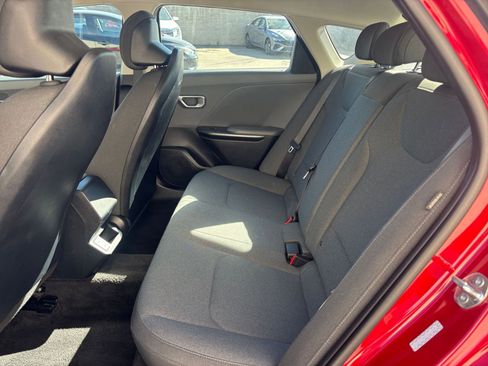 Used 2025 Kia K4 LXS image 25