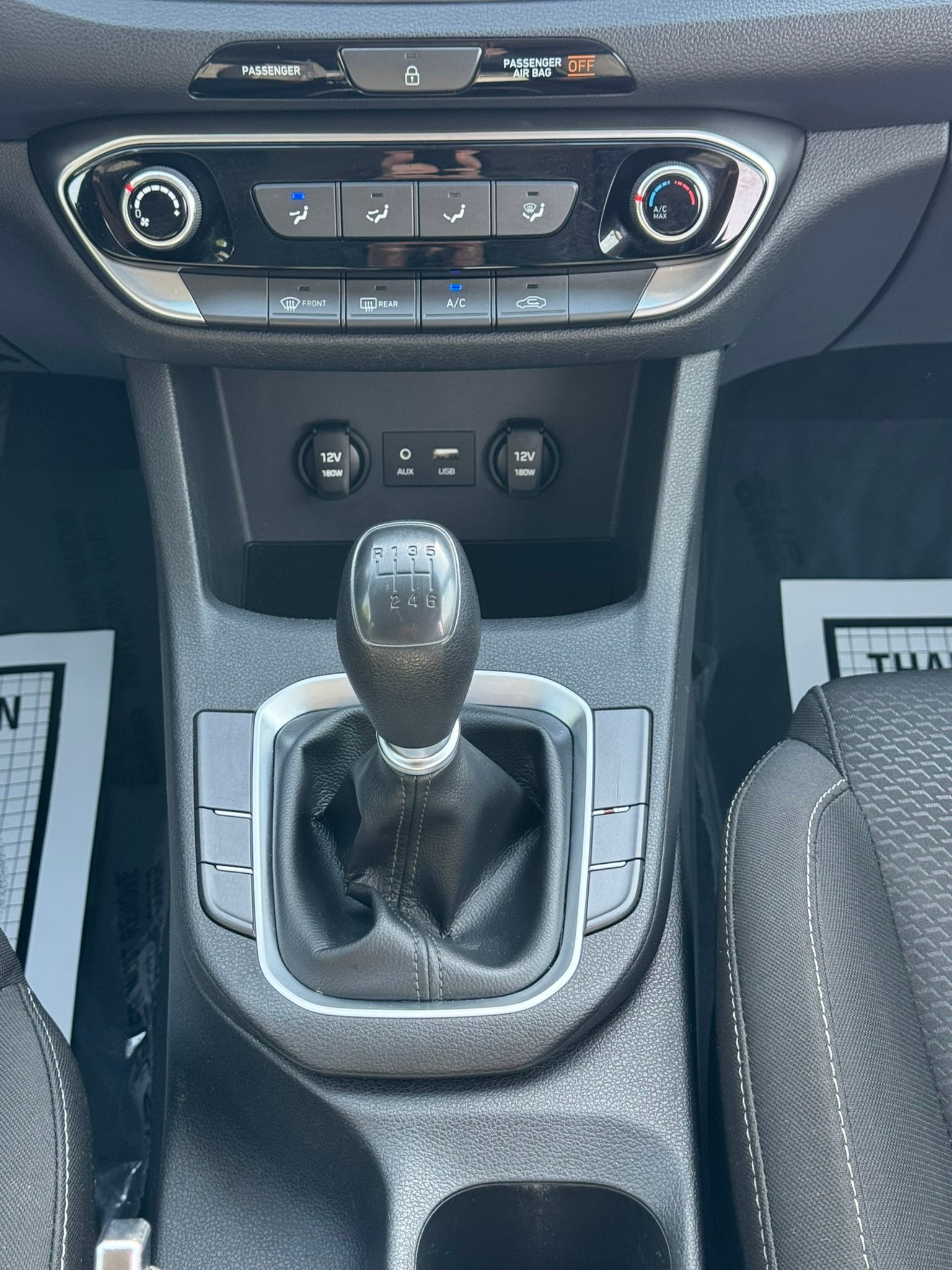 Used 2018 Hyundai Elantra GT FWD image 16