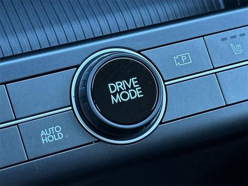 Certified 2025 Hyundai Kona SEL image 29