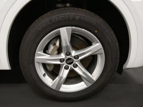 Used 2023 Audi Q5 2.0T Premium w/ Convenience Package AWD/4WD image 31