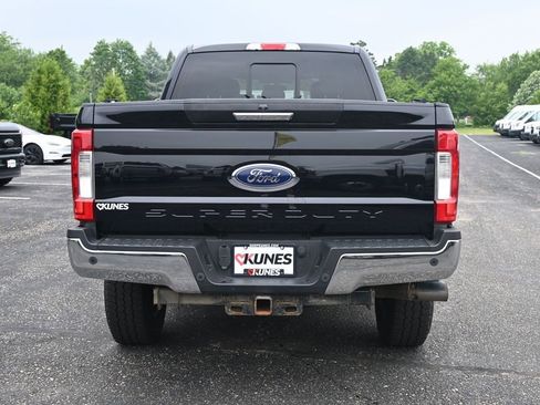 Used 2019 Ford F250 XLT w/ XLT Premium Package AWD/4WD image 8