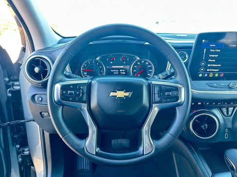 Used 2025 Chevrolet Blazer LT image 28