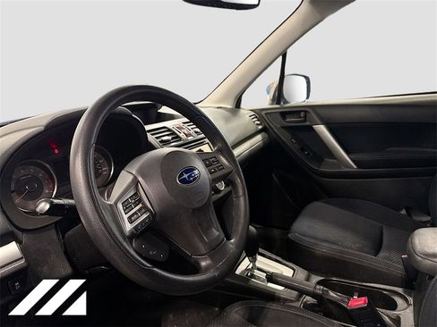Used 2015 Subaru Forester 2.5i Premium image 9