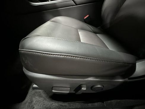 New 2026 MAZDA MAZDA3 2.5 S Hatchback w/ Premium Pkg image 18