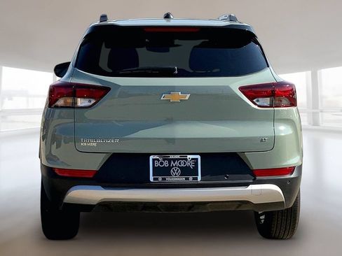 Used 2026 Chevrolet TrailBlazer LT w/ Convenience Package FWD image 4