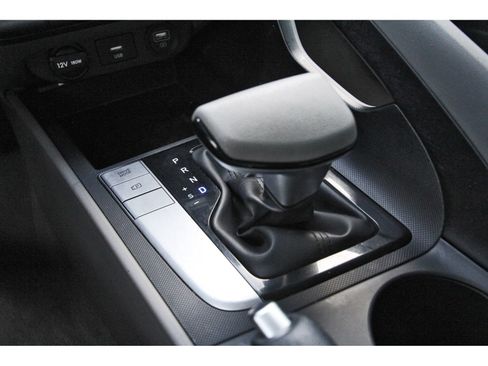 Used 2023 Hyundai Elantra SE FWD image 28