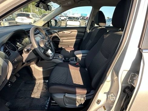 Certified 2020 Nissan Rogue S FWD image 25