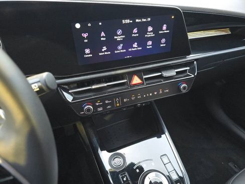 Used 2024 Kia Niro Wind image 28