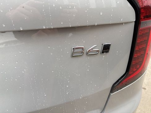 Certified 2025 Volvo XC90 B6 Plus image 7