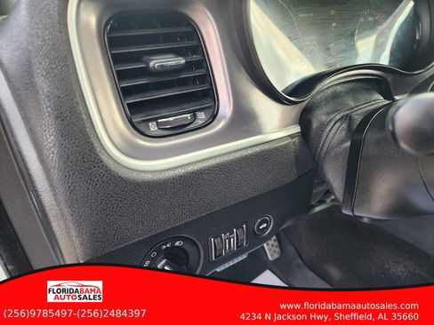 Used 2019 Dodge Charger GT w/ Blacktop Package RWD image 15