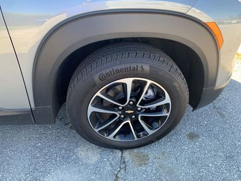 Used 2026 Chevrolet TrailBlazer LT w/ Driver Confidence Package image 10