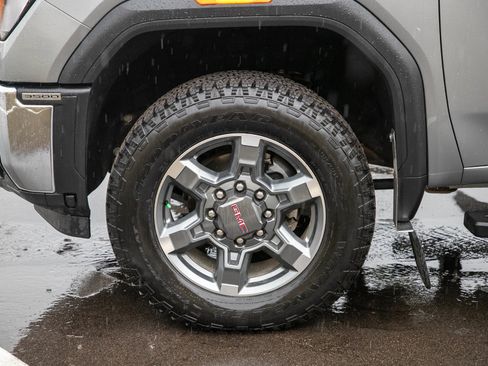 Used 2025 GMC Sierra 3500 SLT w/ SLT Premium Package AWD/4WD image 29
