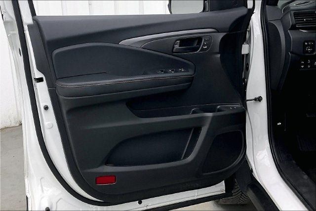 Certified 2022 Honda Passport TrailSport image 21