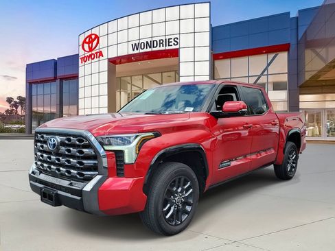 Used 2023 Toyota Tundra Platinum AWD/4WD image 2