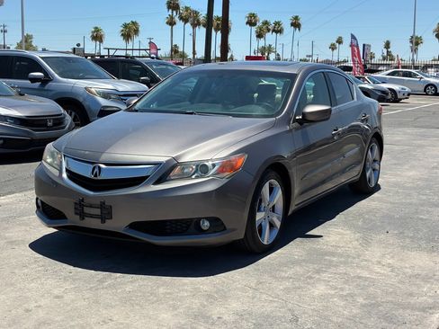 Used 2014 Acura ILX w/ Premium Package FWD image 1