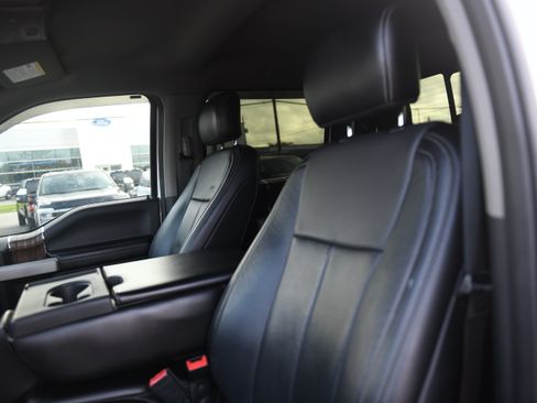 Used 2018 Ford F150 Lariat AWD/4WD image 14