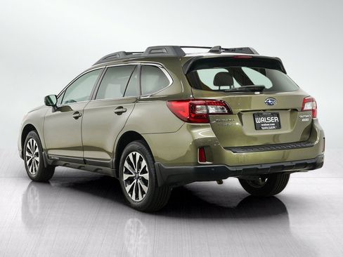Used 2017 Subaru Outback 2.5i Limited AWD/4WD image 3