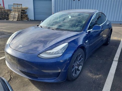 Used 2018 Tesla Model 3 Long Range image 3