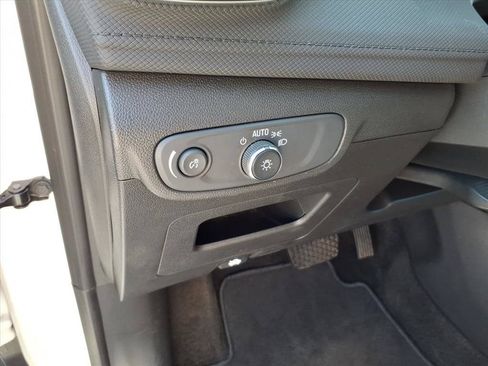 Used 2025 Chevrolet TrailBlazer LT FWD image 24