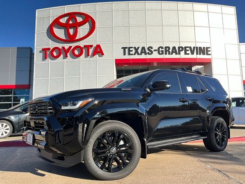 New 2025 Toyota 4Runner 4WD image 2