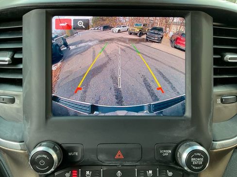 Used 2022 RAM 1500 Laramie AWD/4WD image 21