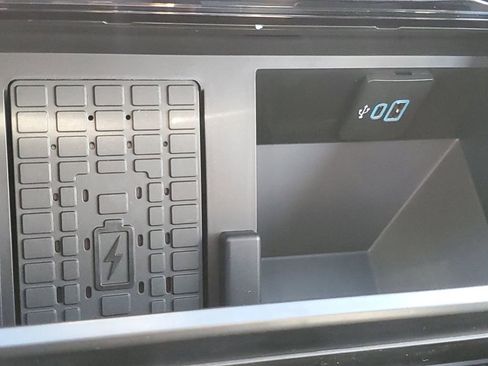 New 2026 Ford F350 Lariat w/ Black Appearance Package image 23