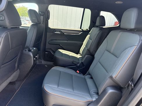New 2026 GMC Acadia AT4 w/ Luxury Package AWD/4WD image 20