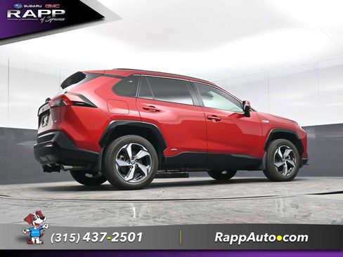 Used 2021 Toyota RAV4 SE w/ Weather & Moonroof Package AWD/4WD image 31