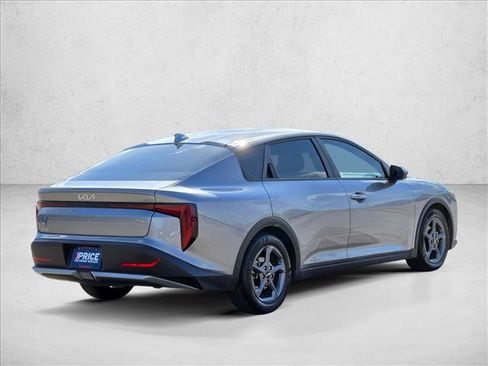 Used 2025 Kia K4 FWD image 5
