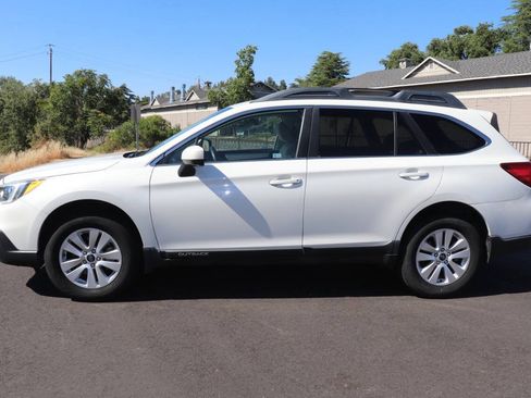 Used 2015 Subaru Outback 2.5i Premium w/ Popular Package #2 AWD/4WD image 5