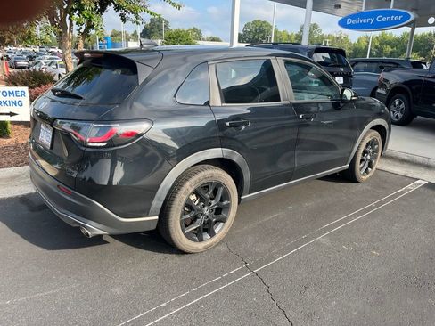 Used 2025 Honda HR-V Sport image 5