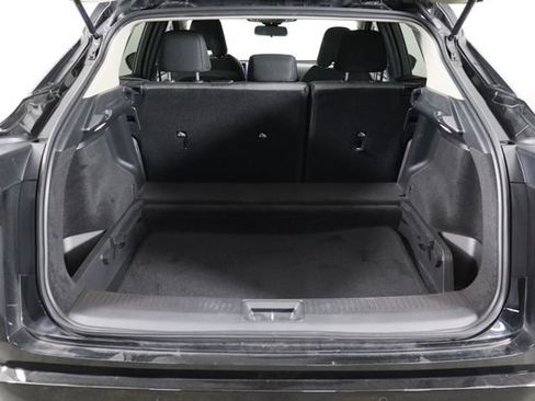 Used 2023 Nissan Ariya FWD image 17